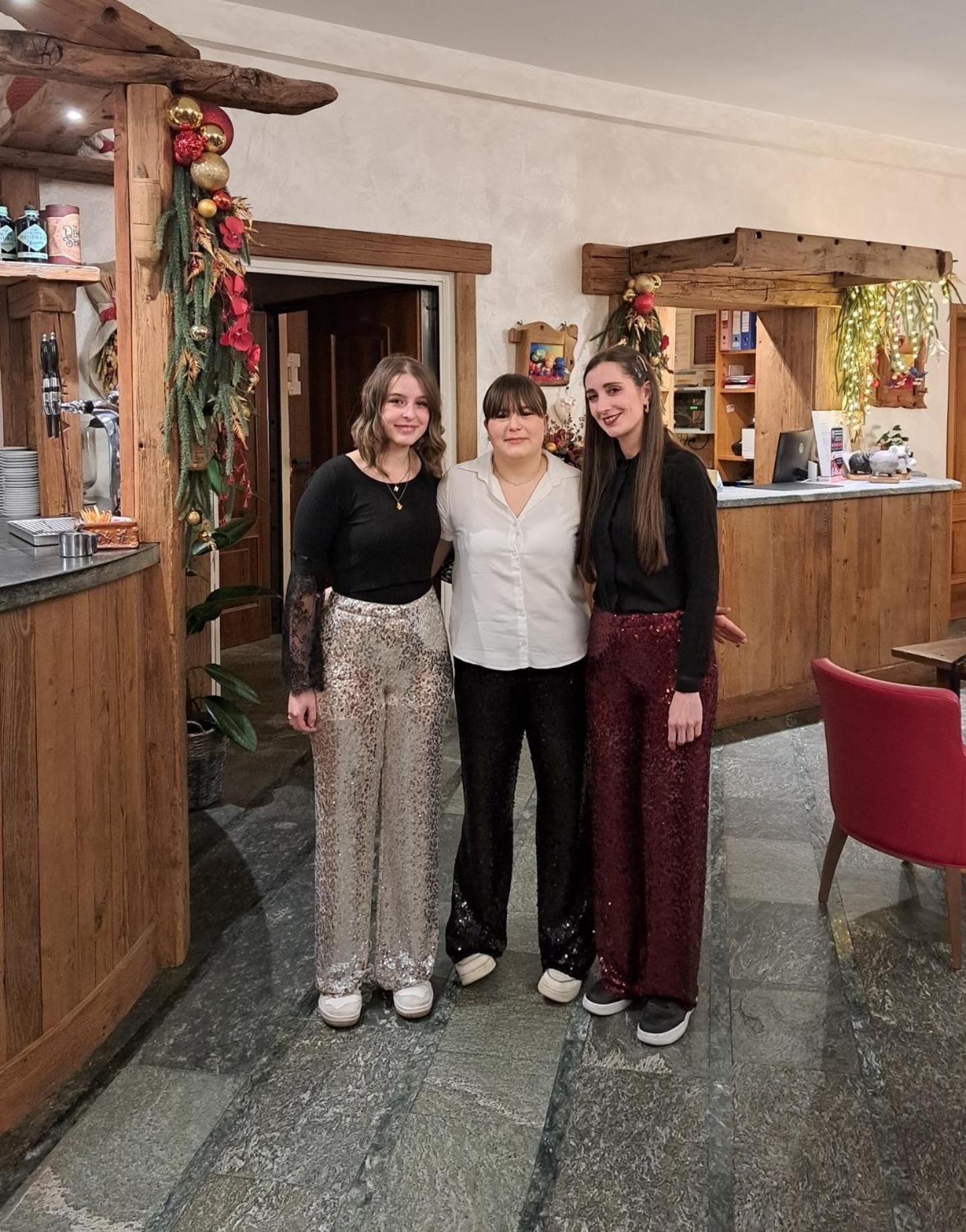 乐查拉邦酒店 奥斯塔 外观 照片